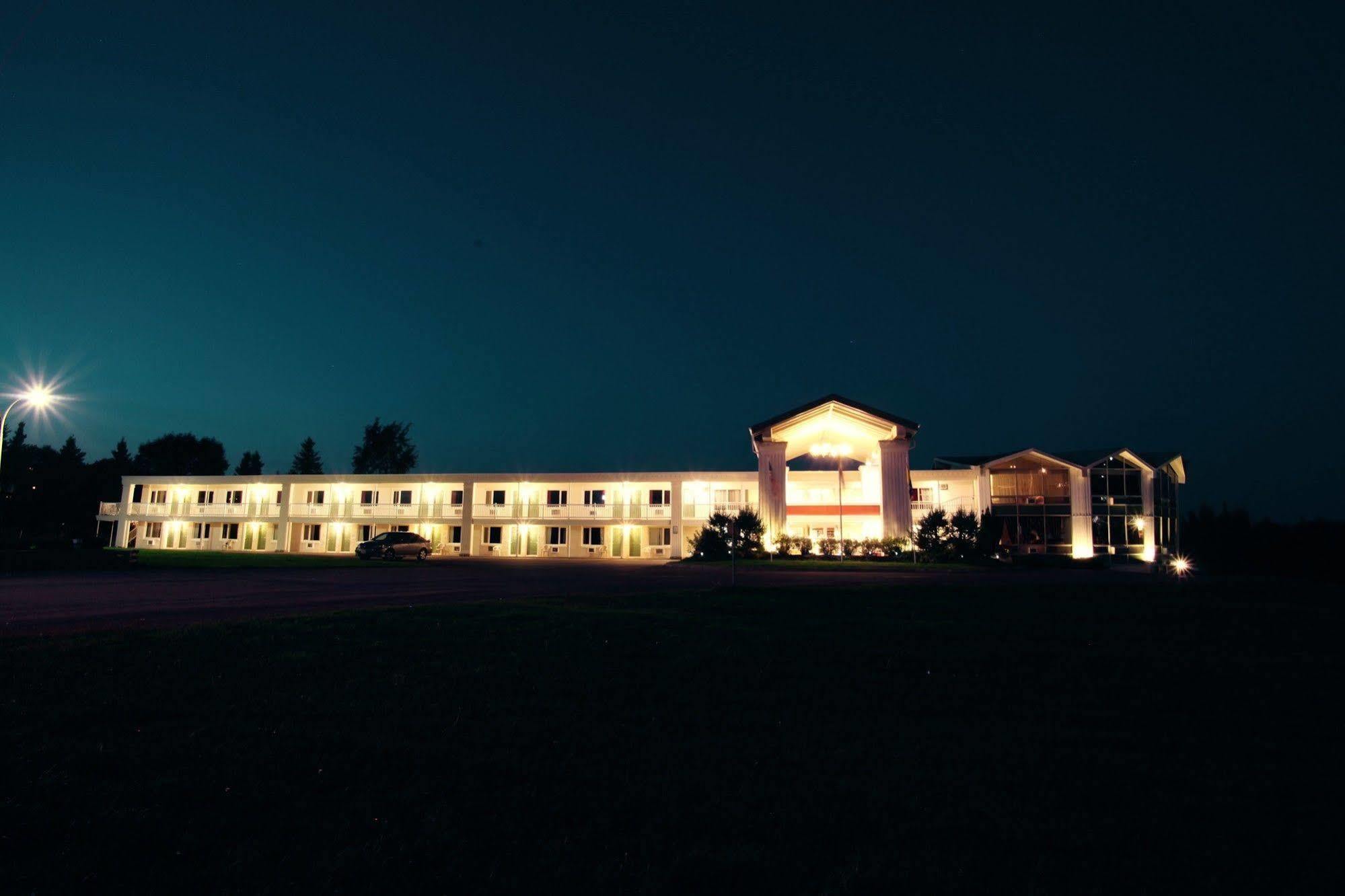 Hotel モンクトン エクステリア 写真